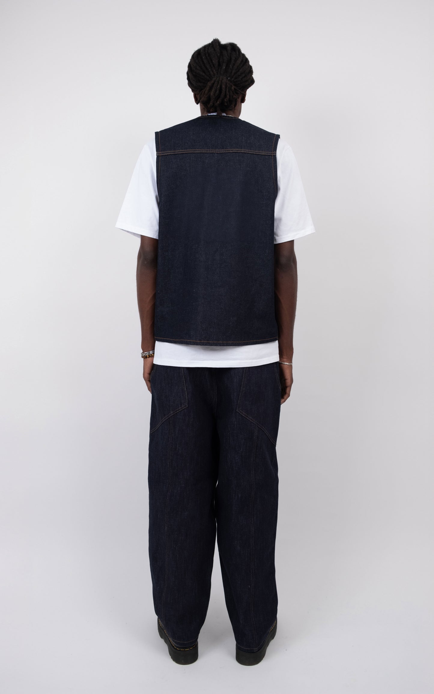 LE GILET DENIM BRUT