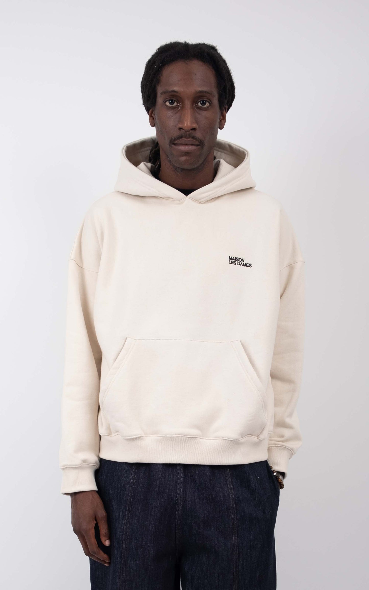 LE SWEAT BRODÉ BEIGE