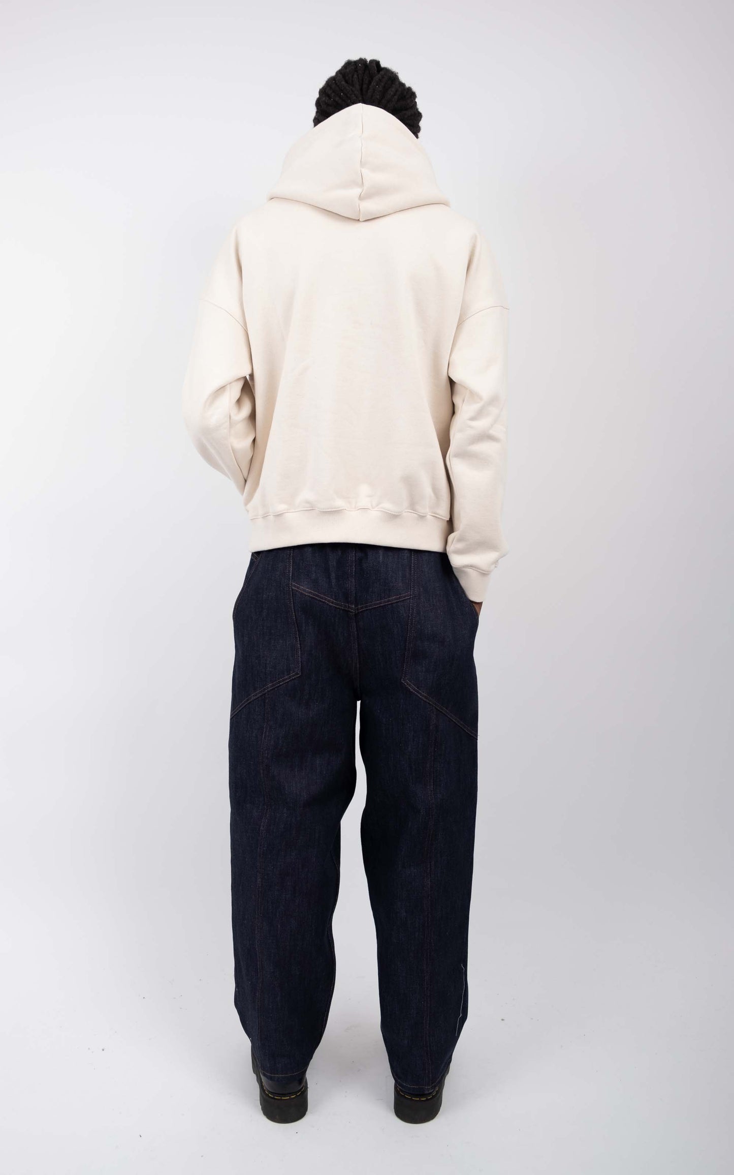 LE SWEAT BRODÉ BEIGE