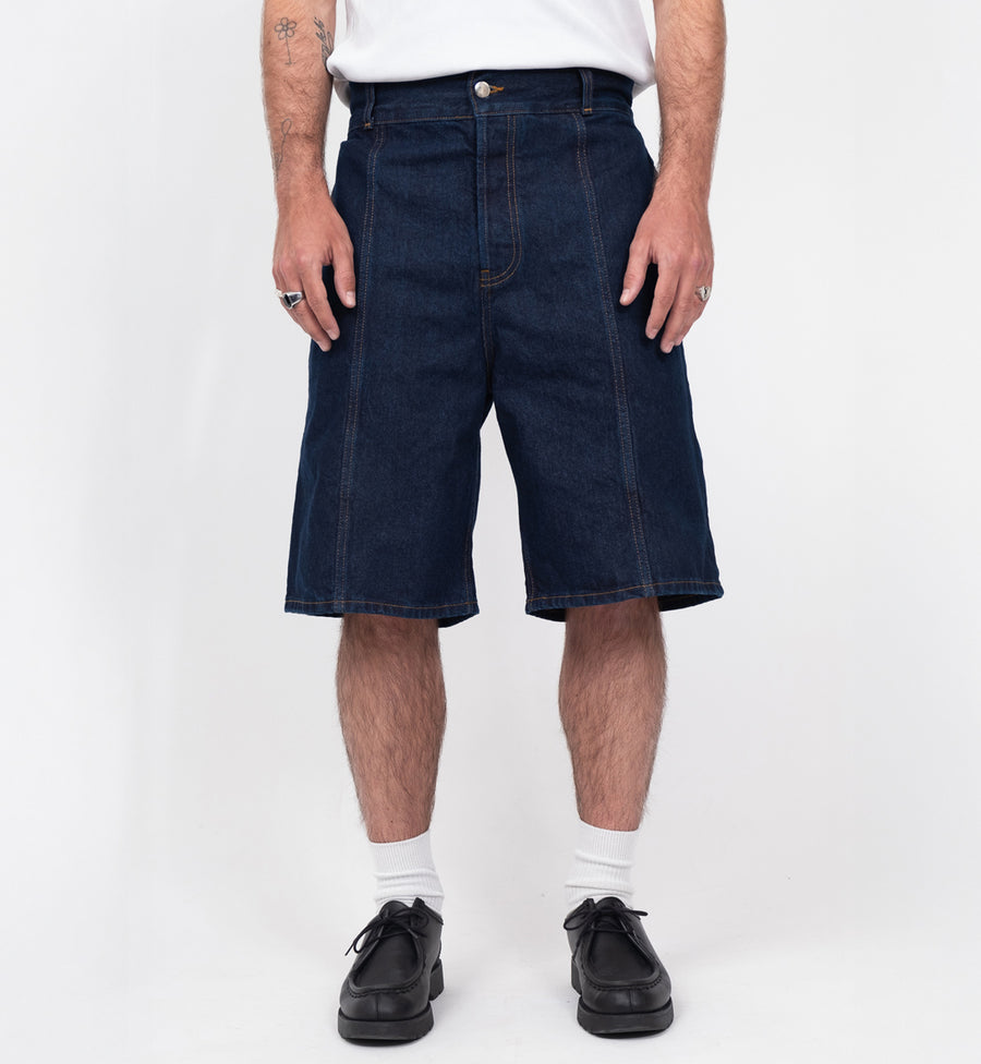 LE SHORT METRO BRUT
