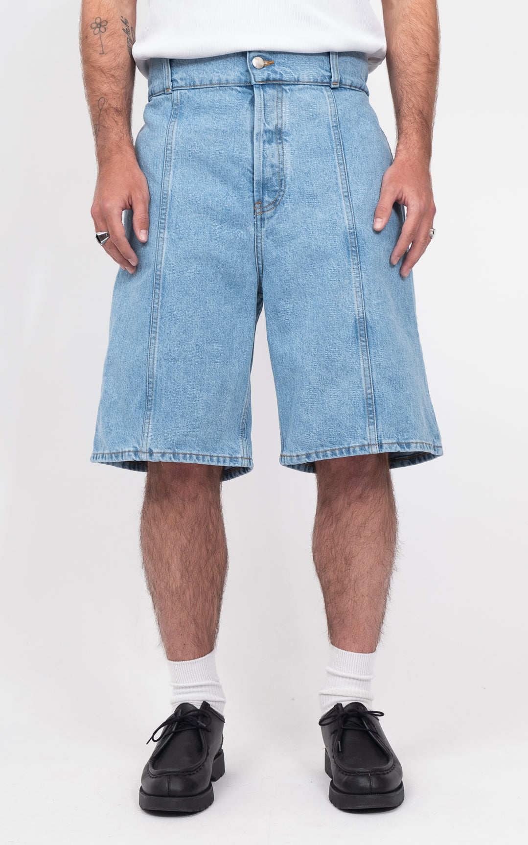 LE SHORT METRO WASHED