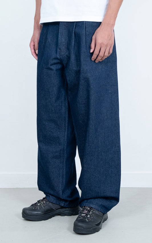 LE JEAN PLEATED BRUT