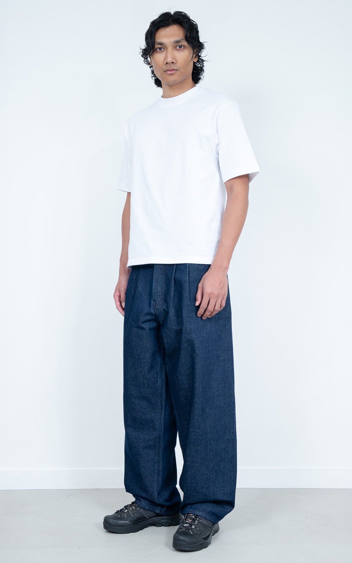 LE JEAN PLEATED BRUT