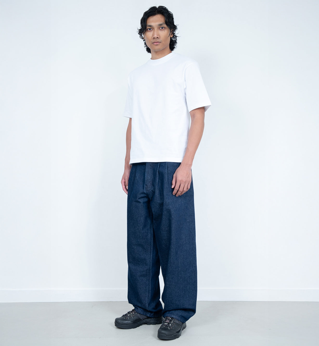 LE JEAN PLEATED BRUT