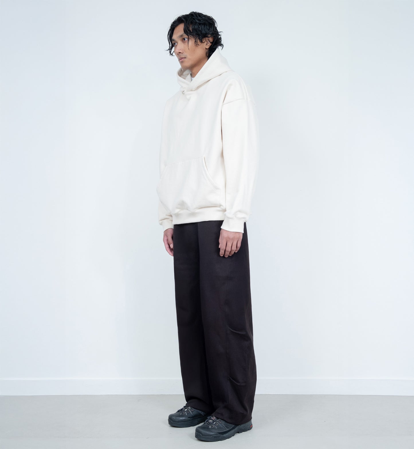 LE SWEAT BRODÉ BEIGE