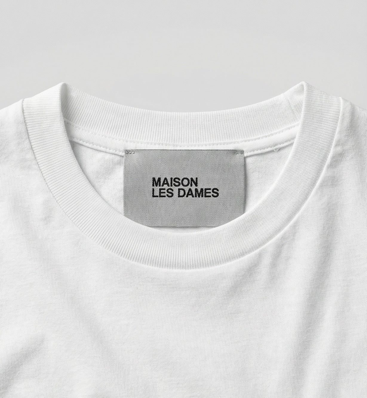 LE TEE-SHIRT BLANC